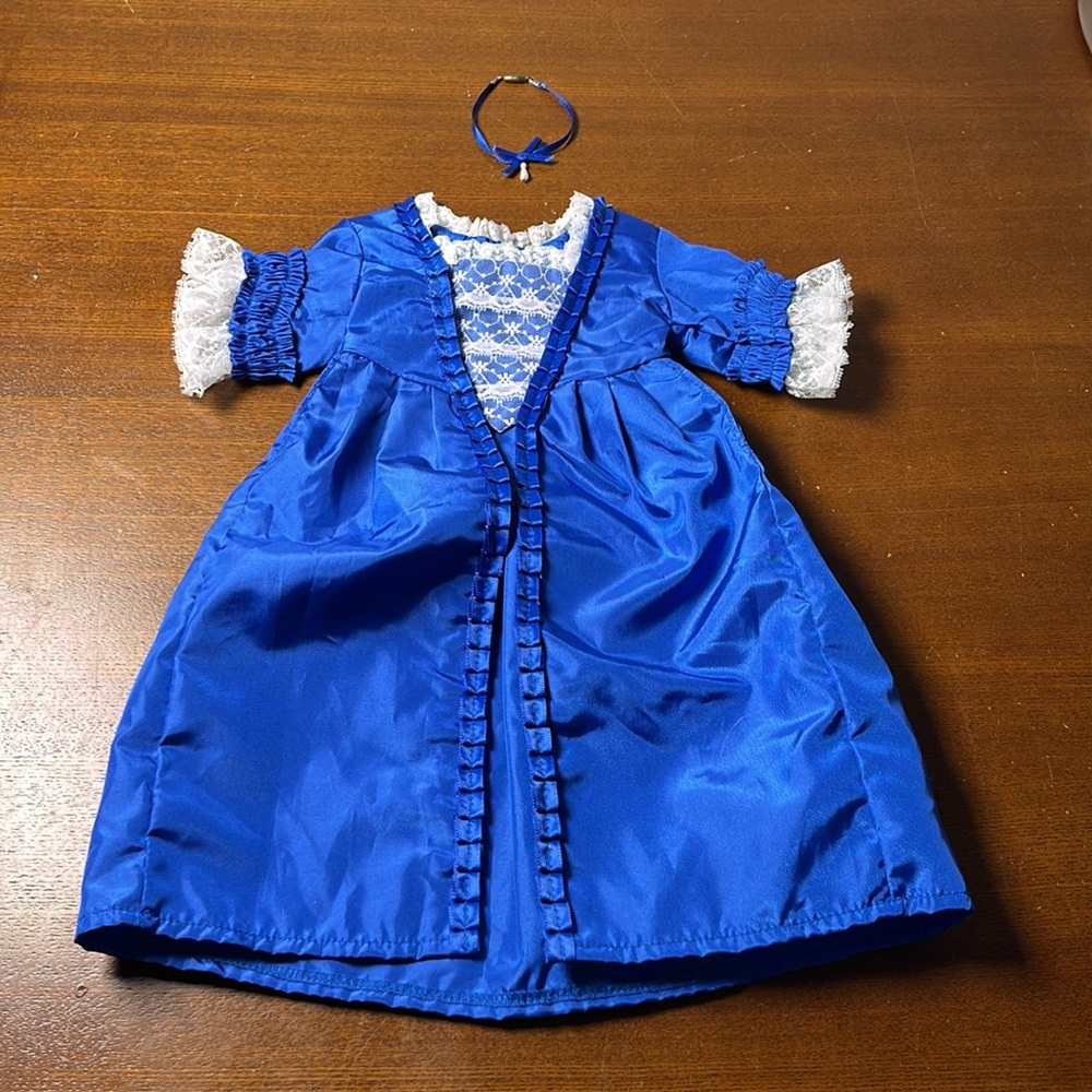 1995 Pleasant Co dress w necklace - Picture 3 of 6